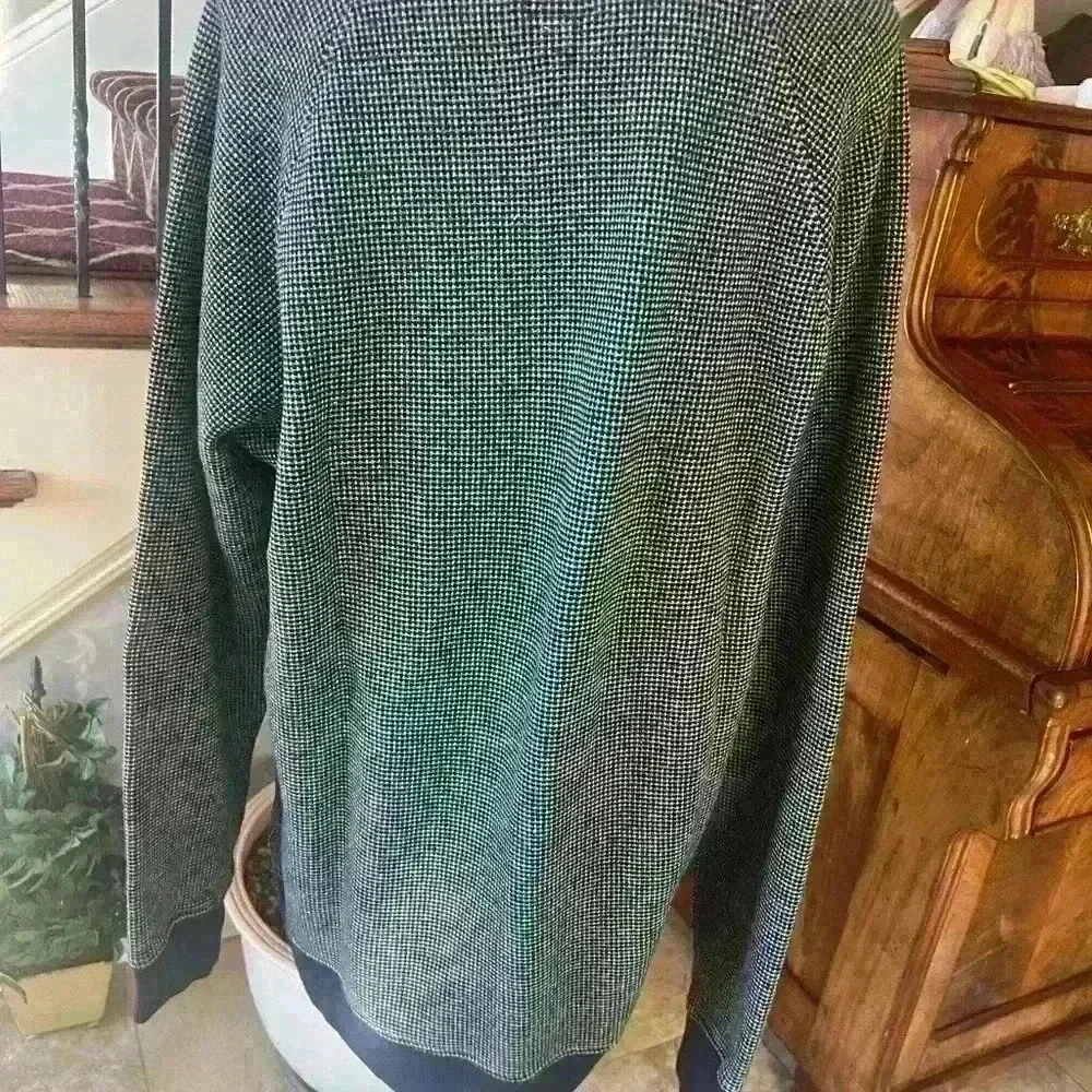 J Crew Vintage Fleece Sweater. XL. No flaws or imperfections. New